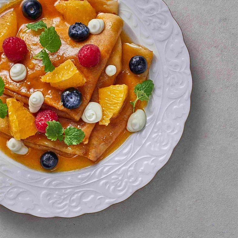 Блинчики Сюзетт с творожным соусом