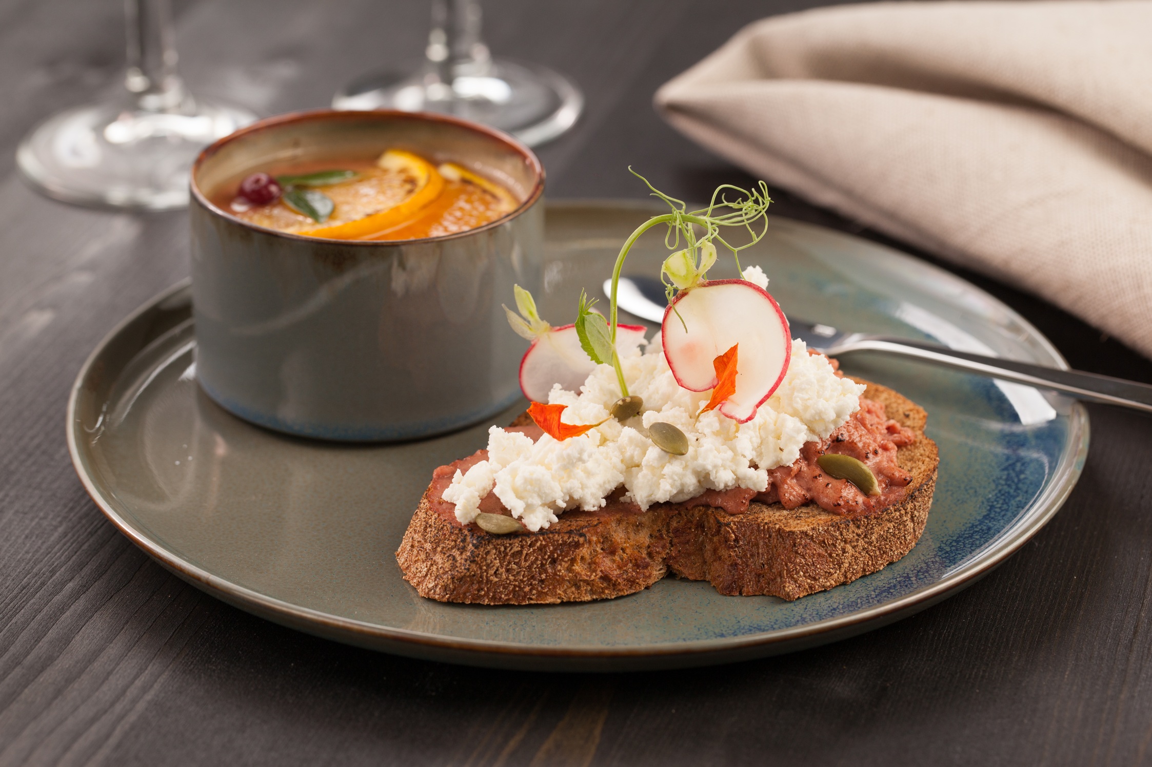 Паштет из куриной печени с апельсинами