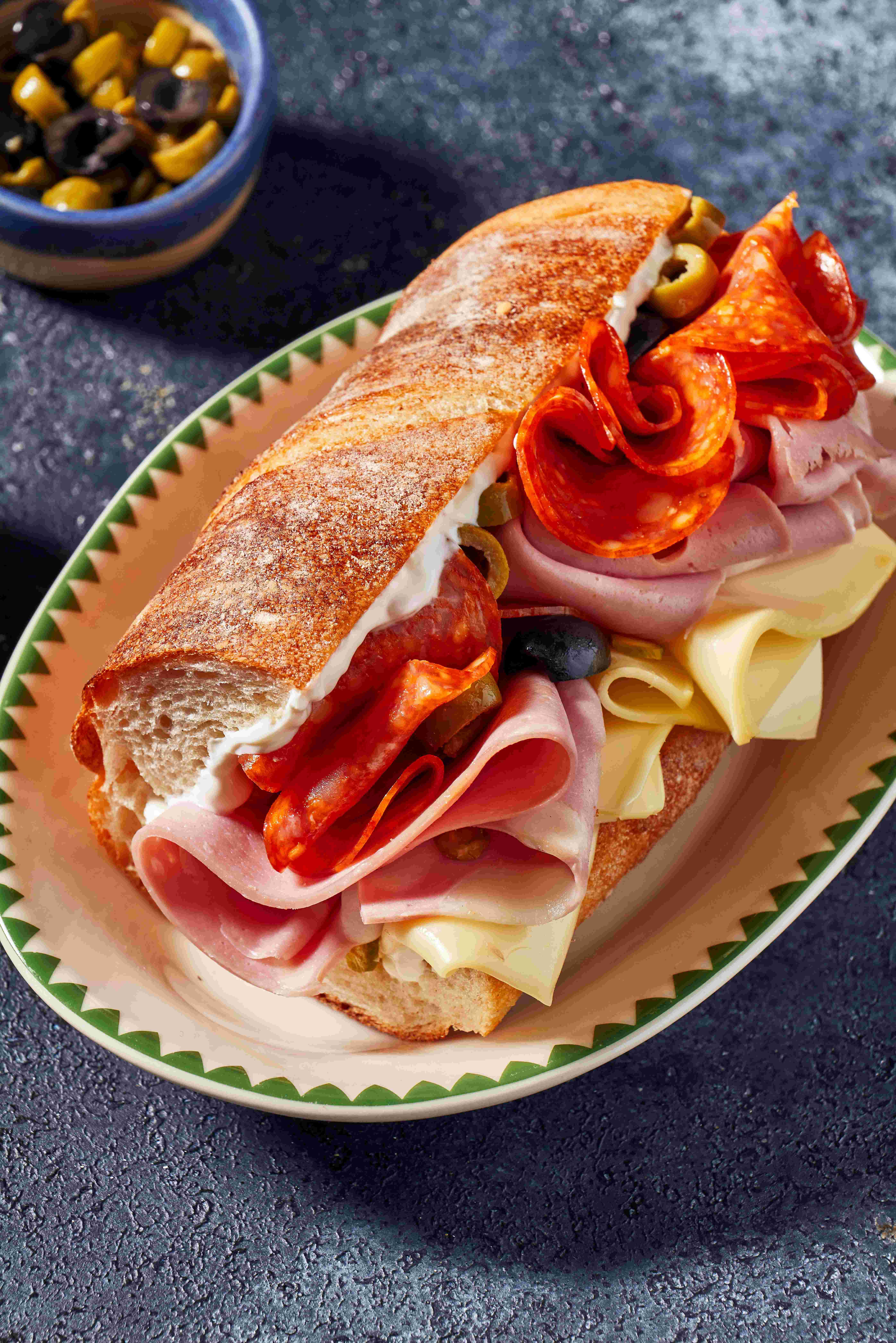 Мафулета с Эмменталь