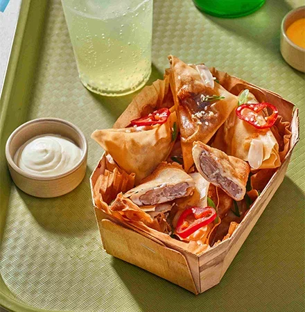 Эмпанадас с белыми грибами, сливочным сыром