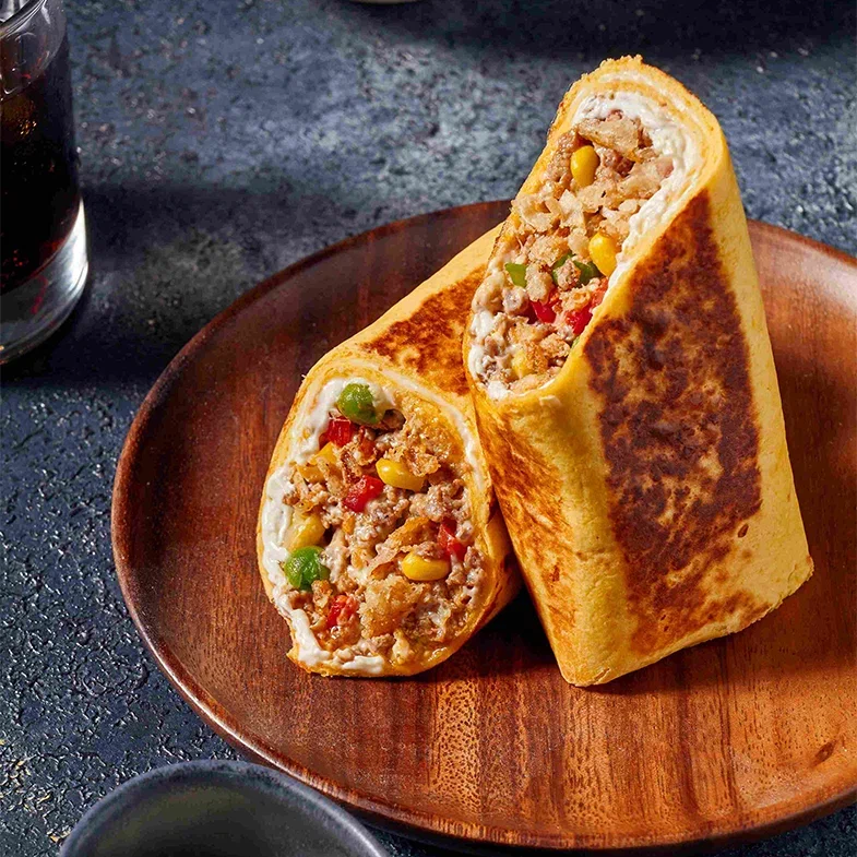 Чимичанга с томленной свининой и баклажаном